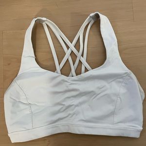 Lululemon Free to be Serene Bra